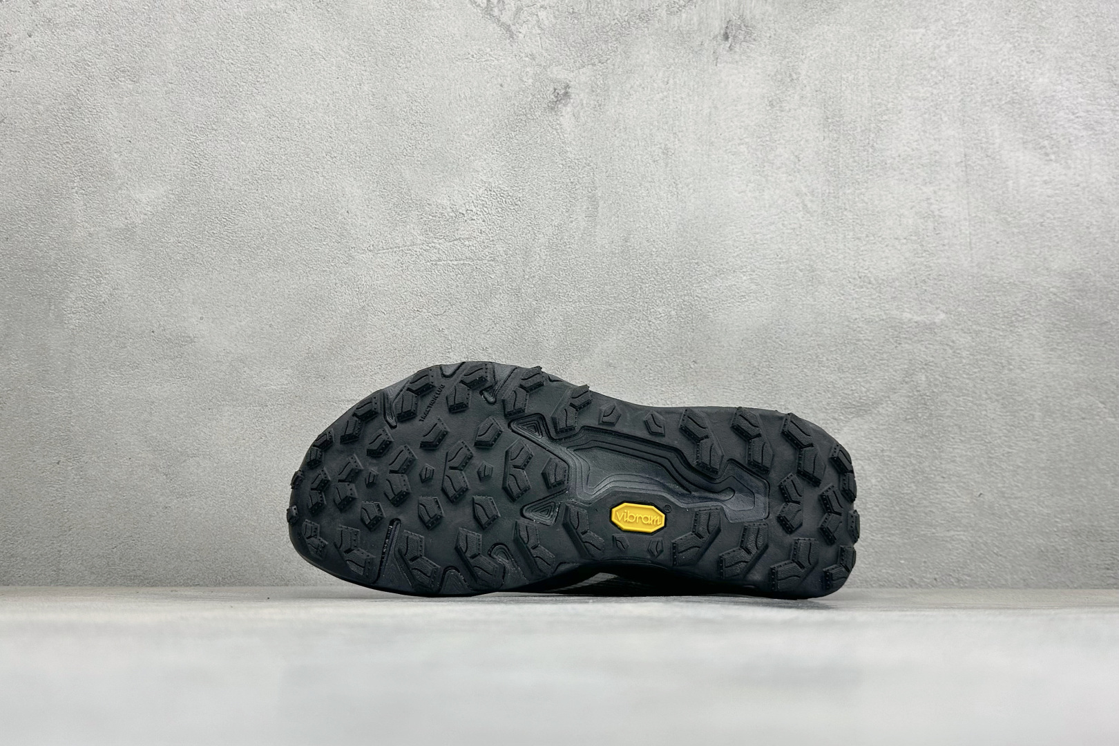 新百伦New Balance Fresh FoamXNB880 柔软舒适防滑耐磨低帮休闲跑步鞋 货号：W880B15 尺