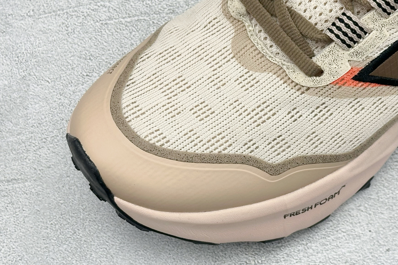 新百伦New Balance Fresh FoamXNB880 柔软舒适防滑耐磨低帮休闲跑步鞋 货号：W880B15 尺