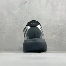 RS版Adidas Adizero Evo SL EXO M 阿迪达斯 舒适百搭防滑耐磨 低帮休闲跑步鞋 中底配置方面搭 RS版Adidas Adizero Evo SL EXO M 阿迪达斯 舒适百搭防滑耐磨 低帮休闲跑步鞋 中底配置方面搭