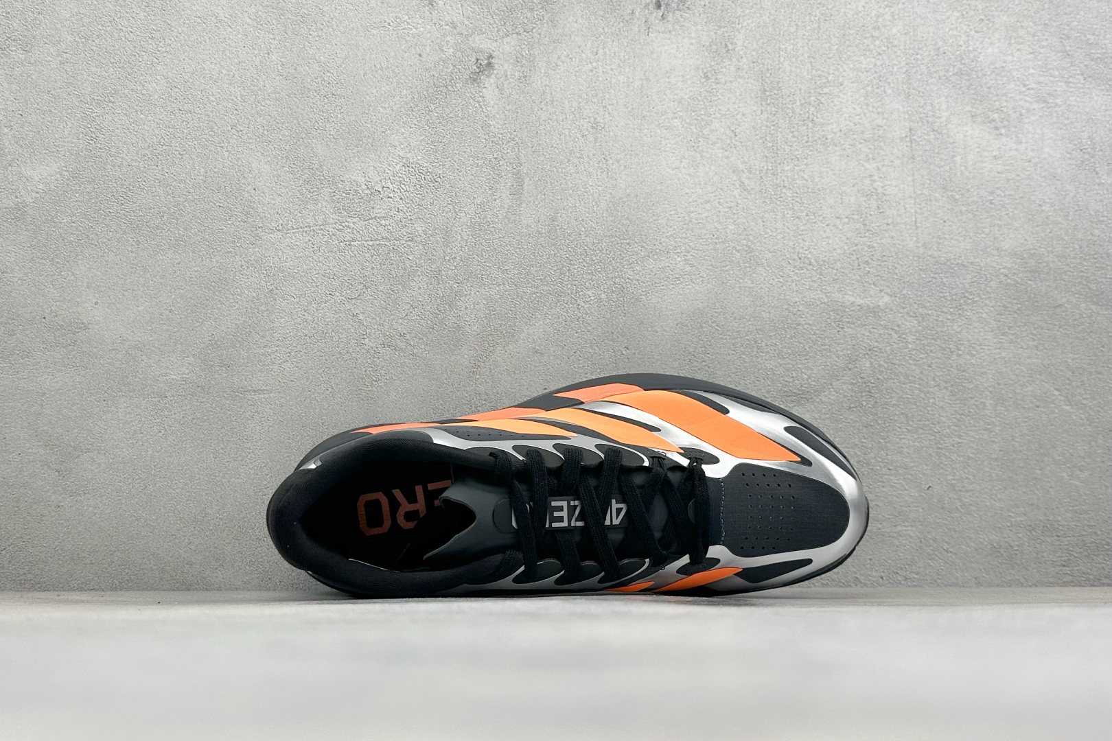 RS版Adidas Adizero Evo SL EXO M 阿迪达斯 舒适百搭防滑耐磨 低帮休闲跑步鞋 中底配置方面搭 RS版Adidas Adizero Evo SL EXO M 阿迪达斯 舒适百搭防滑耐磨 低帮休闲跑步鞋 中底配置方面搭