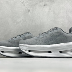 GS版Nike VOMERO PREMIUM 耐克 舒适减震防滑低帮跑步鞋 全掌ReactX泡绵中底 前掌和后跟还配备了 GS版Nike VOMERO PREMIUM 耐克 舒适减震防滑低帮跑步鞋 全掌ReactX泡绵中底 前掌和后跟还配备了
