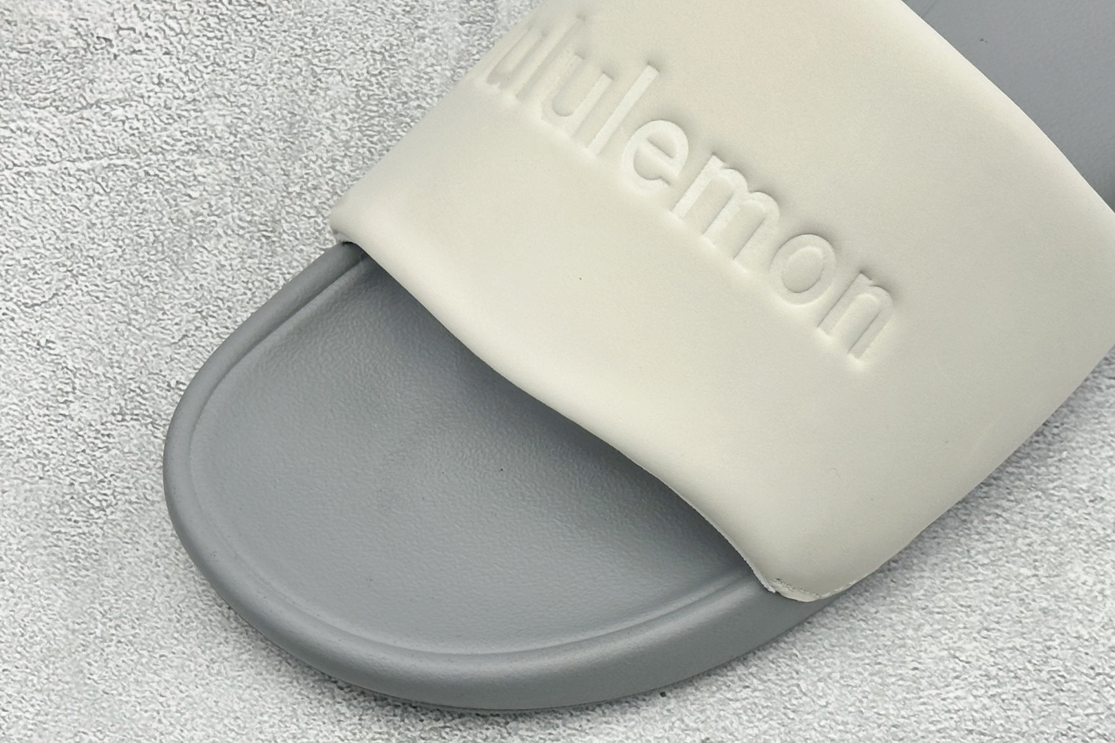 lululemon Restfeel Slide 露露乐蒙舒适柔软防滑耐磨一字拖鞋 lululemon Restfeel