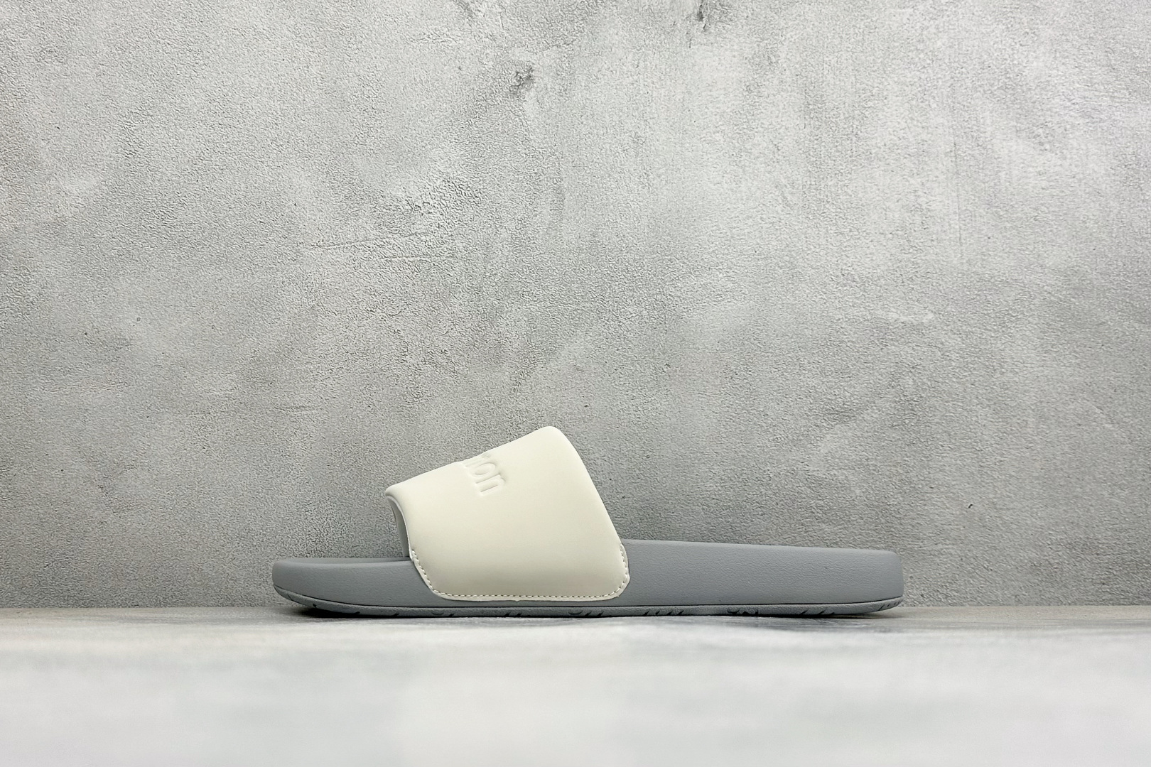 lululemon Restfeel Slide 露露乐蒙舒适柔软防滑耐磨一字拖鞋 lululemon Restfeel