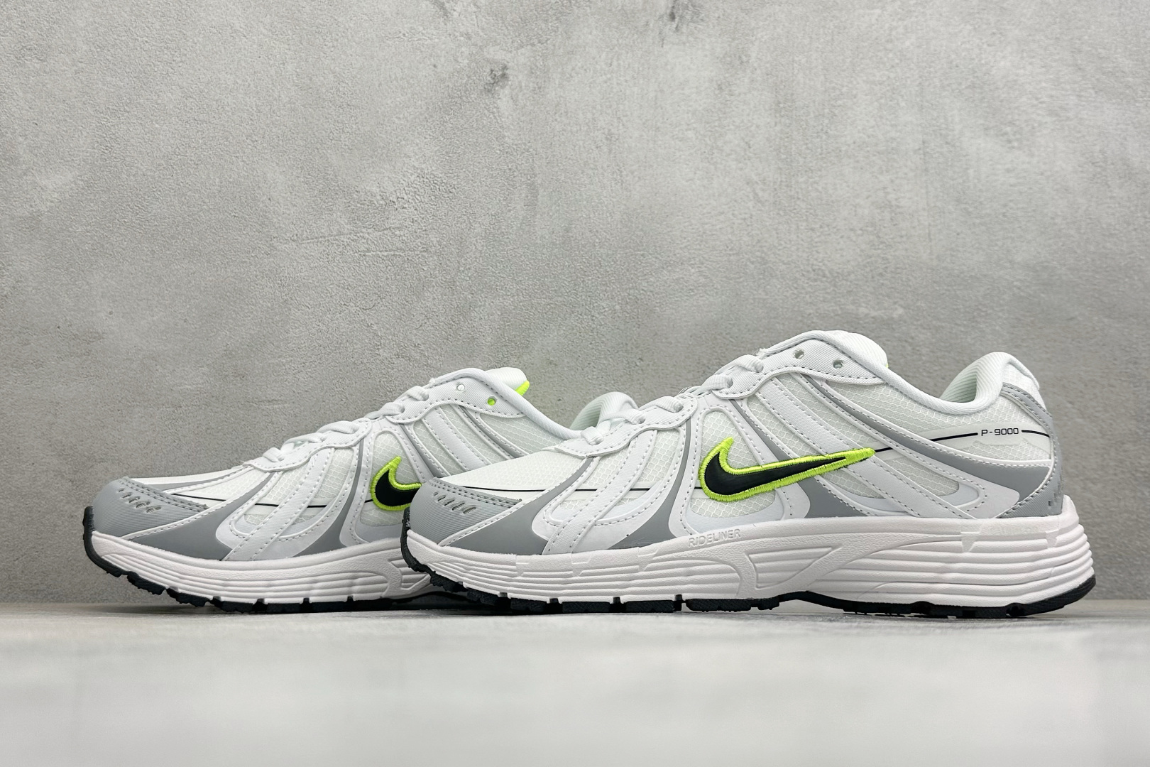 Nike P-9000 复古休闲 耐克 低帮休闲城市通勤跑步鞋 货号: IZ4752-001 尺码: 36-45 