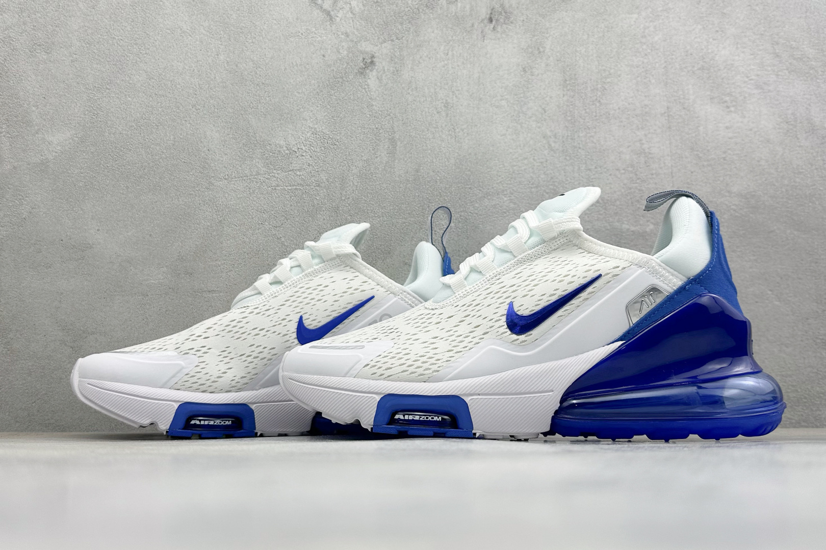 GS版Nike Air Max 270 Flyknit 耐克气垫休闲运动跑鞋 时尚舒适的穿着感受和出众格调 鞋款设计灵感 GS版Nike Air Max 270 Flyknit 耐克气垫休闲运动跑鞋 时尚舒适的穿着感受和出众格调 鞋款设计灵感