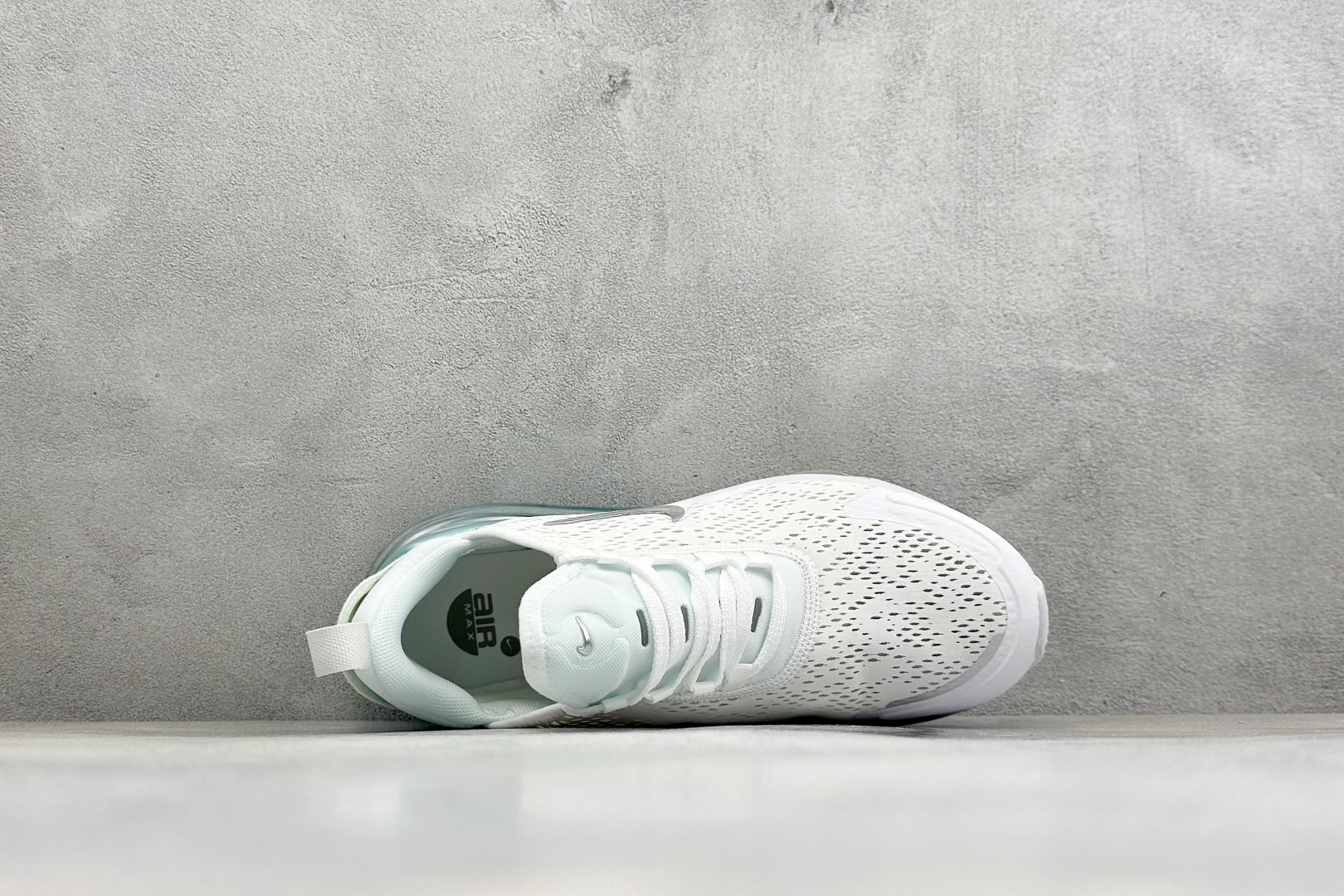 GS版Nike Air Max 270 Flyknit 耐克气垫休闲运动跑鞋 时尚舒适的穿着感受和出众格调 鞋款设计灵感