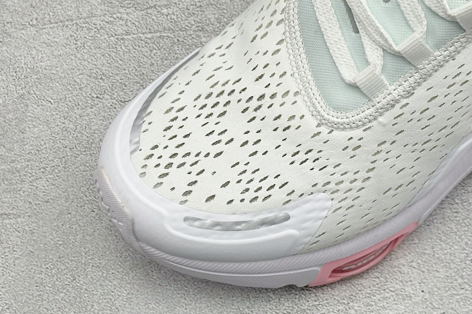 GS版Nike Air Max 270 Flyknit 耐克气垫休闲运动跑鞋 时尚舒适的穿着感受和出众格调 鞋款设计灵感