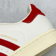 D版AD Originals Superstar 贝壳头板鞋 采用全新头层拼接皮革材质 后跟采用特色3D立体印字 渠道正 D版AD Originals Superstar 贝壳头板鞋 采用全新头层拼接皮革材质 后跟采用特色3D立体印字 渠道正