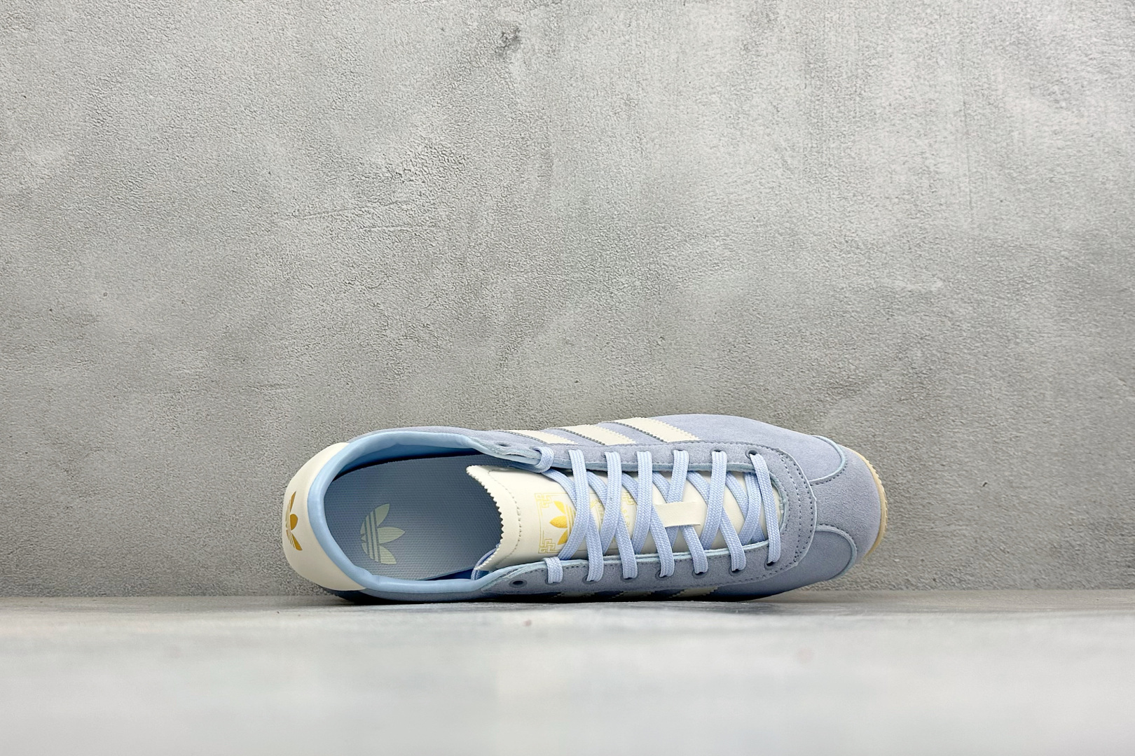 ML版Adidas Originals Anfu Trainers 三叶草 阿迪复古玛丽珍鞋 “安福” 采用粒面纤维革鞋 ML版Adidas Originals Anfu Trainers 三叶草 阿迪复古玛丽珍鞋 “安福” 采用粒面纤维革鞋