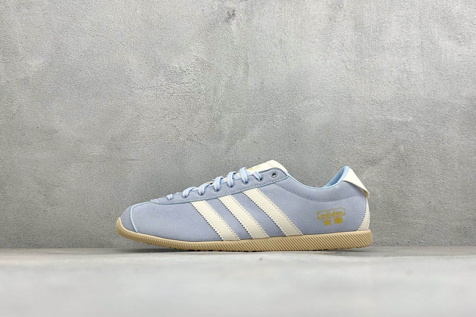 ML版Adidas Originals Anfu Trainers 三叶草 阿迪复古玛丽珍鞋 “安福” 采用粒面纤维革鞋 ML版Adidas Originals Anfu Trainers 三叶草 阿迪复古玛丽珍鞋 “安福” 采用粒面纤维革鞋