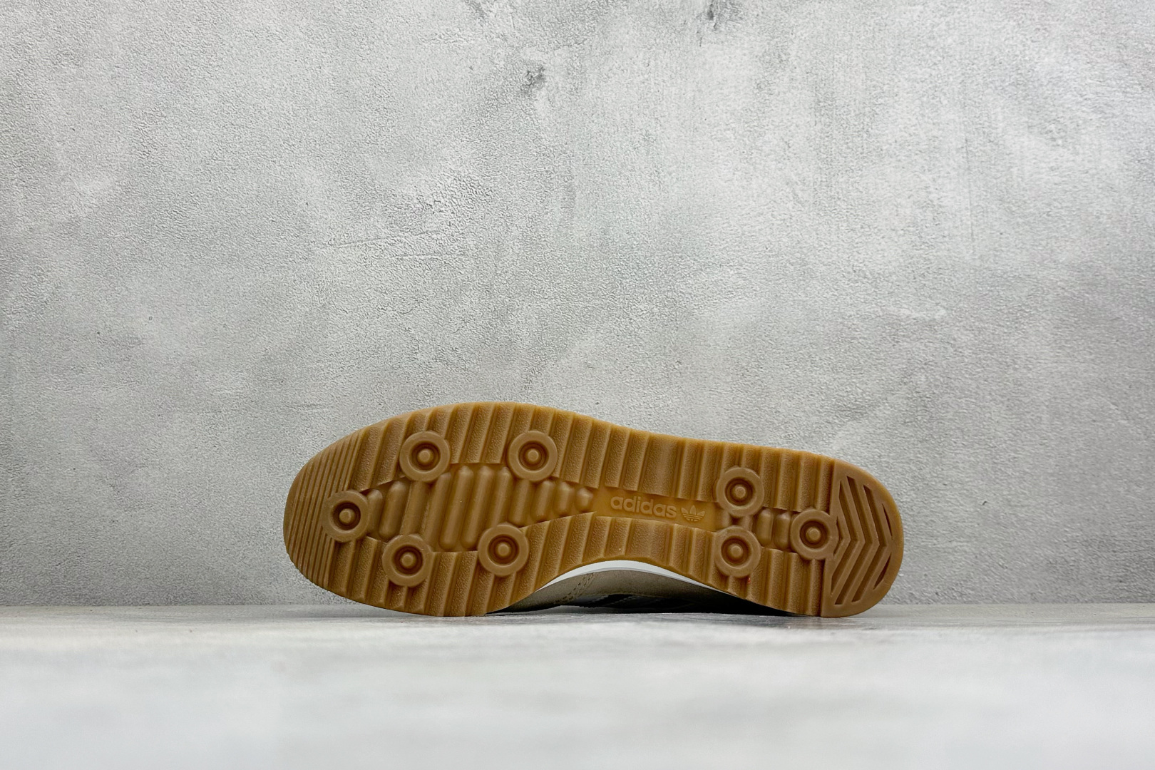 ML版AD Originals SL 72 RS 休闲防滑耐磨低帮板鞋 经典低帮设计和橡胶外底，采用舒爽尼龙鞋面，绒面革