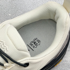 绿X版可隆KOLON SPORT Egg Lite Dyneema 防撕舒适百搭 低帮徒步鞋 户外机能风的日常通勤款,通 绿X版可隆KOLON SPORT Egg Lite Dyneema 防撕舒适百搭 低帮徒步鞋 户外机能风的日常通勤款,通