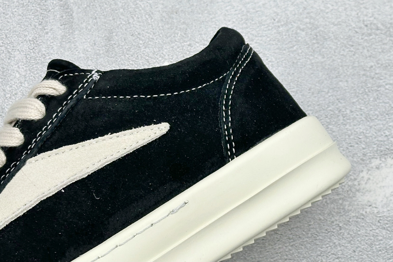 OK版Rick Owens Drkshdw 瑞克·欧文低帮时尚运动板鞋 二级市场已经7K以上 平台客户随意卖四位数 RO
