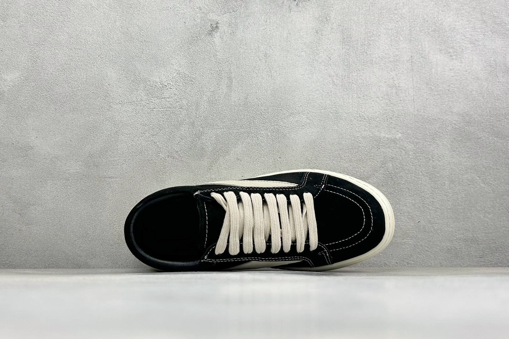 OK版Rick Owens Drkshdw 瑞克·欧文低帮时尚运动板鞋 二级市场已经7K以上 平台客户随意卖四位数 RO