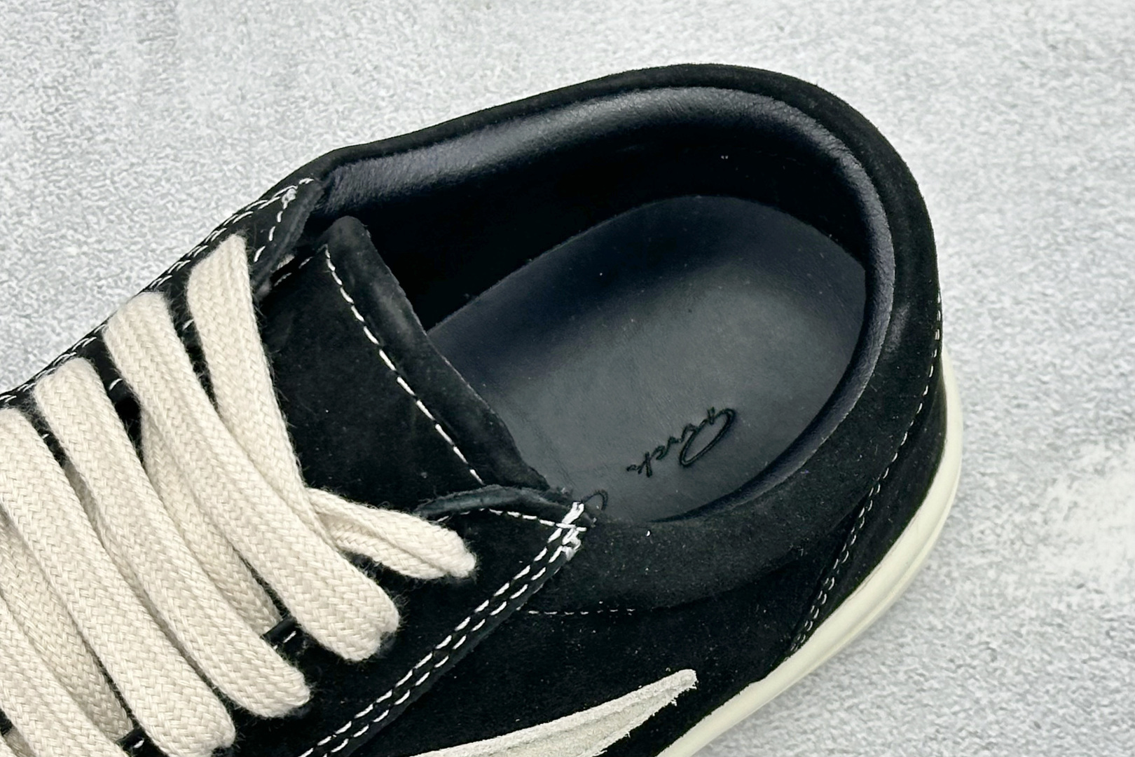 OK版Rick Owens Drkshdw 瑞克·欧文低帮时尚运动板鞋 二级市场已经7K以上 平台客户随意卖四位数 RO