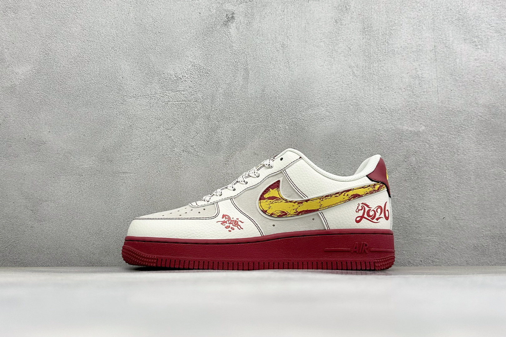 福利特价 Nike Air Force 1'07 Low 马年限定 空军一号低帮休闲板鞋 #原楦原纸板 纯正空军版型 内 福利特价 Nike Air Force 1'07 Low 马年限定 空军一号低帮休闲板鞋 #原楦原纸板 纯正空军版型 内