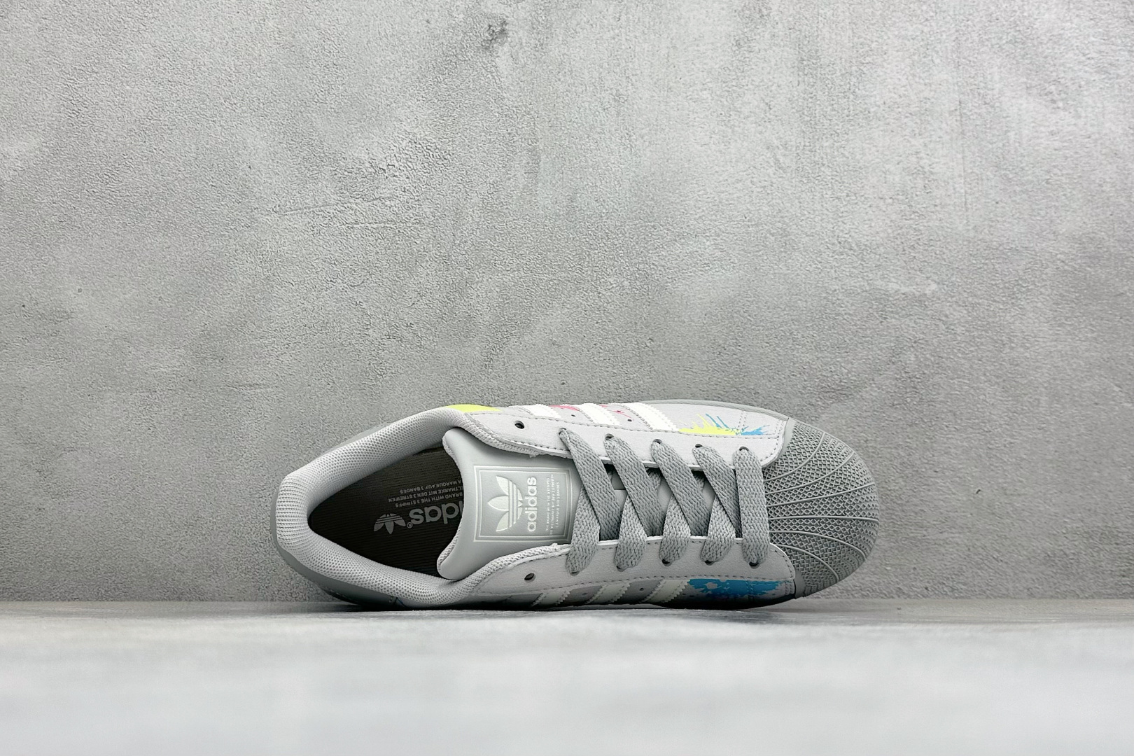 Adidas Originals Superstar II 贝壳头休闲板鞋 货号：LA3774 尺码：35-45 
