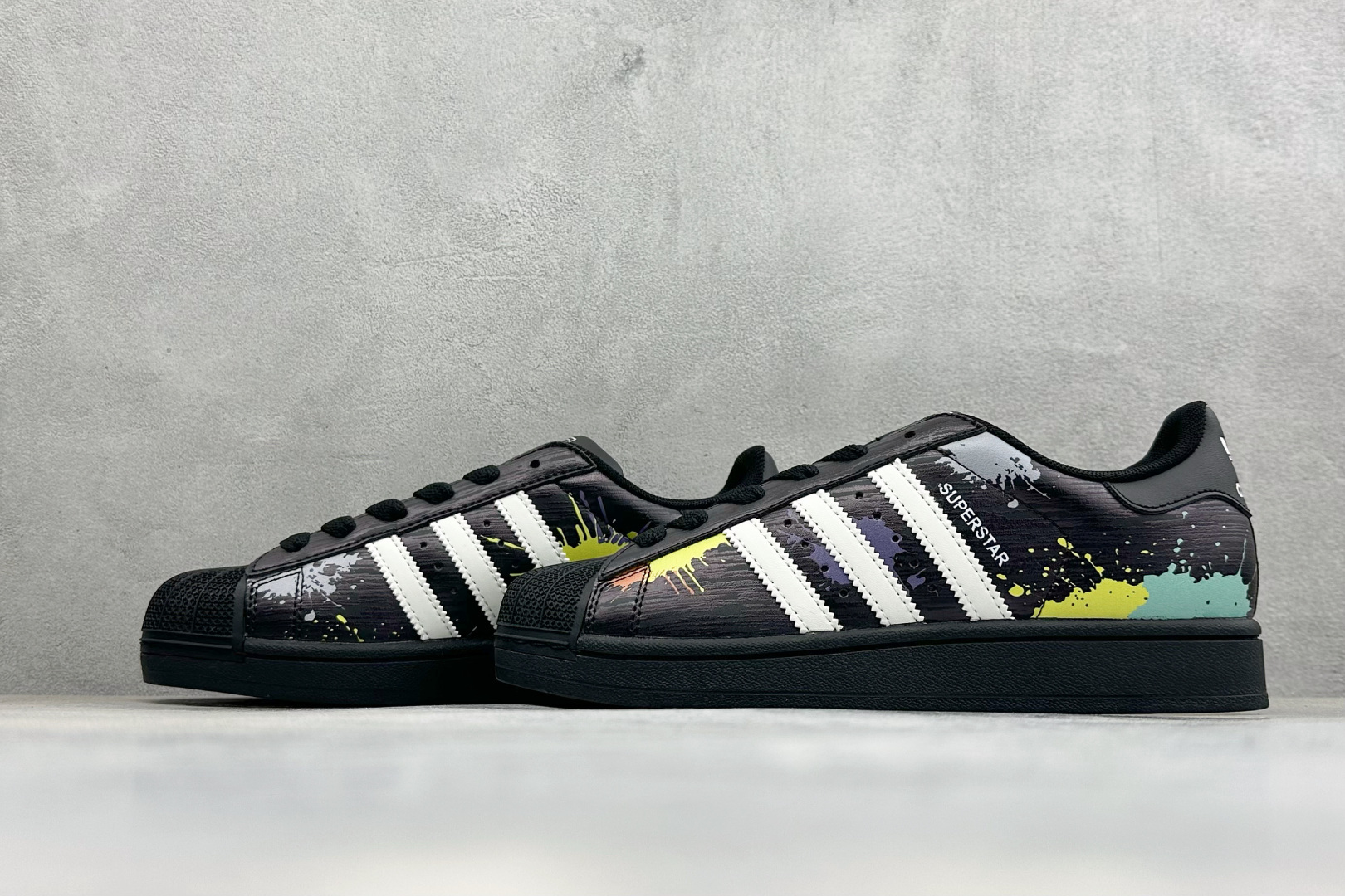 Adidas Originals Superstar II 贝壳头休闲板鞋 货号：LA3775 尺码：35-45 