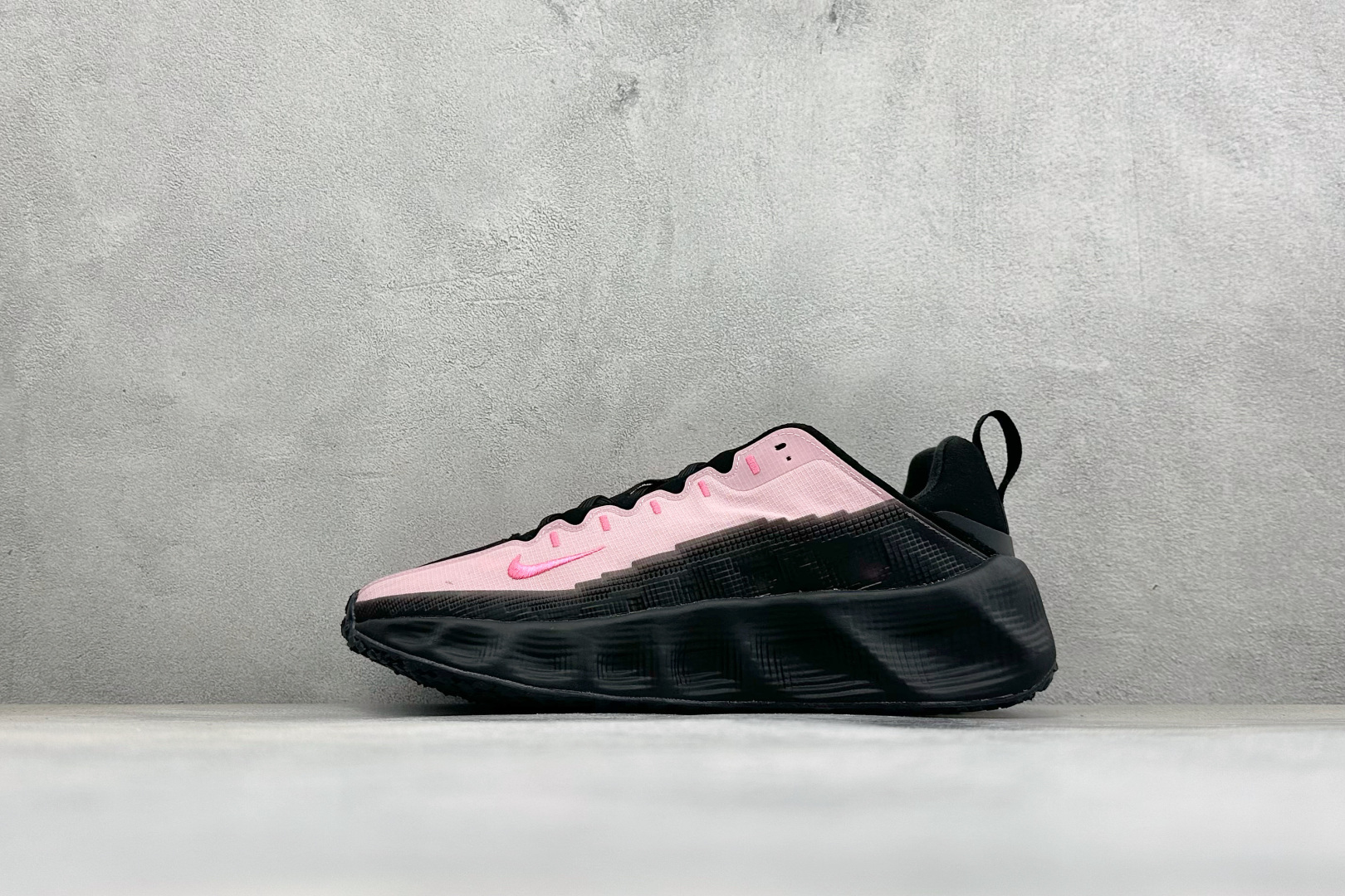 X版HYEIN SEO x Nike Ava Rover Hs II 联名跑鞋 货号：DX4215-012 尺码：36-