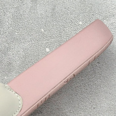 lululemon Restfeel Slide 露露乐蒙舒适柔软防滑耐磨一字拖鞋 lululemon Restfeel lululemon Restfeel Slide 露露乐蒙舒适柔软防滑耐磨一字拖鞋 lululemon Restfeel