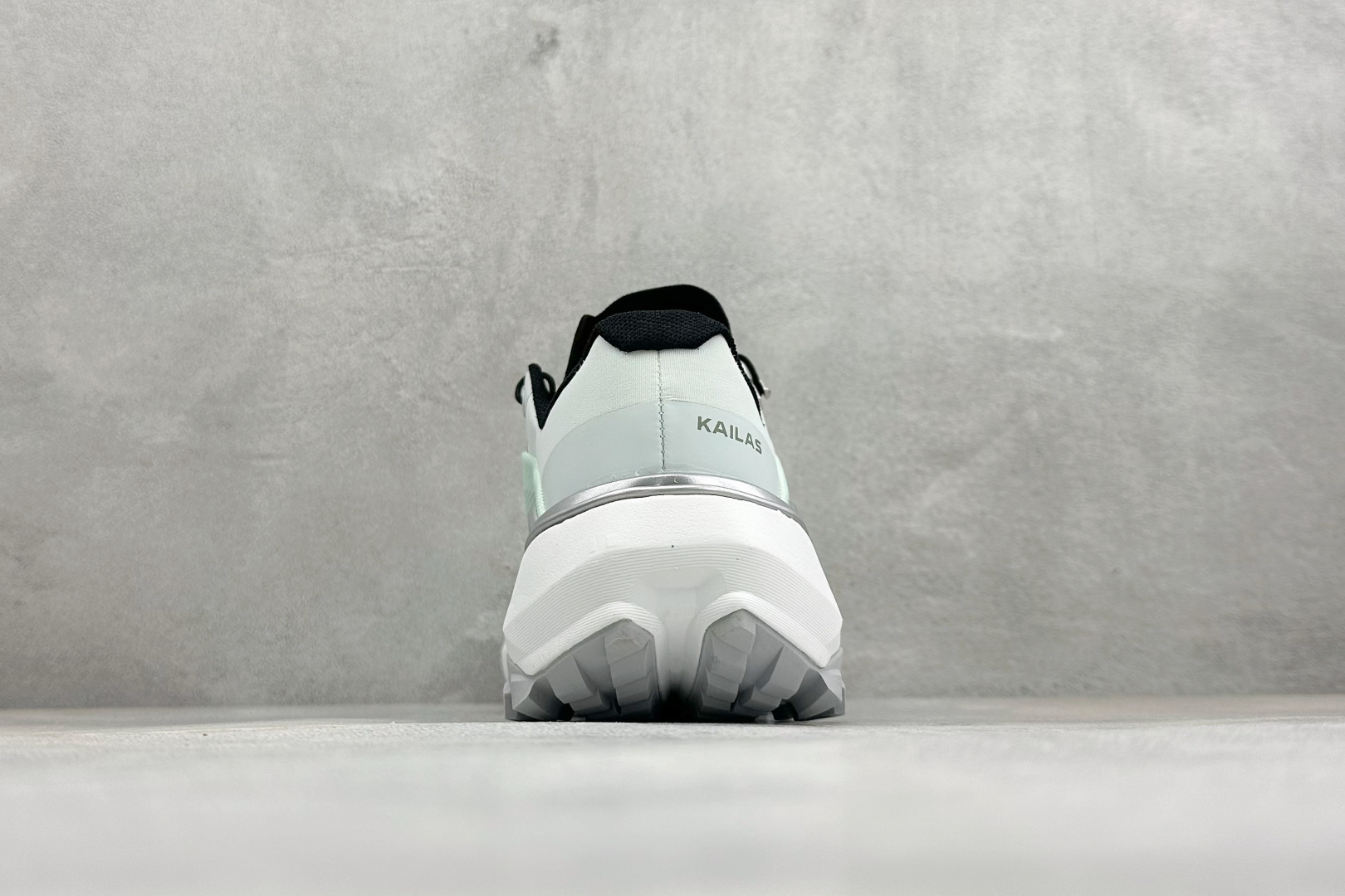 TOP版凯乐石KAILAS VENTO 夏季户外徒步跑山V底防滑透气低帮越野跑鞋 配备Vibram LITEBASE M TOP版凯乐石KAILAS VENTO 夏季户外徒步跑山V底防滑透气低帮越野跑鞋 配备Vibram LITEBASE M