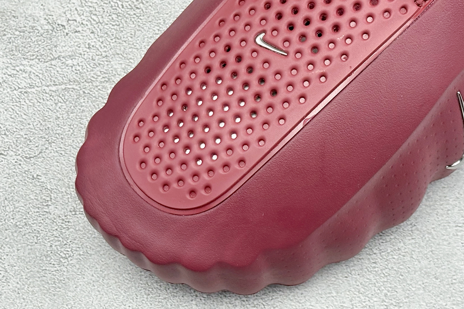 Nike Mind 001 神经科学足底按摩拖鞋 #全新热门款 从神经科学中汲取灵感 鞋面采用穿孔透气织物材质 鞋底22 Nike Mind 001 神经科学足底按摩拖鞋 #全新热门款 从神经科学中汲取灵感 鞋面采用穿孔透气织物材质 鞋底22