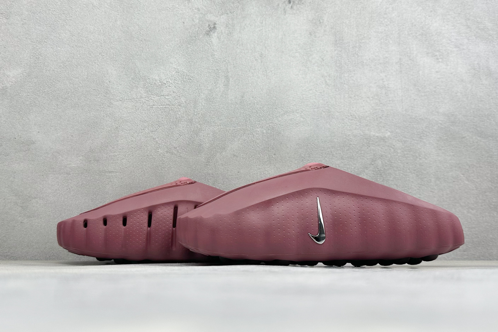 Nike Mind 001 神经科学足底按摩拖鞋 #全新热门款 从神经科学中汲取灵感 鞋面采用穿孔透气织物材质 鞋底22 Nike Mind 001 神经科学足底按摩拖鞋 #全新热门款 从神经科学中汲取灵感 鞋面采用穿孔透气织物材质 鞋底22