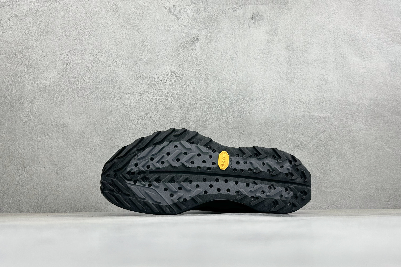 Nike ACG Ultrafly Trail 耐克公路竞速缓震跑步鞋 货号:HF5668-002 尺码:36 36.5 Nike ACG Ultrafly Trail 耐克公路竞速缓震跑步鞋 货号:HF5668-002 尺码:36 36.5