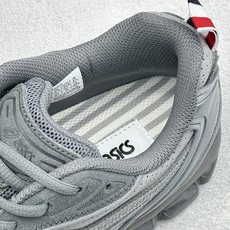 纯原Thom Browne x Asics Gel-Kayano 14 联名款 亚瑟士运动休闲透气专业跑鞋 #原厂原数据 纯原Thom Browne x Asics Gel-Kayano 14 联名款 亚瑟士运动休闲透气专业跑鞋 #原厂原数据