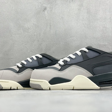 H版Air Jordan 4 RM 低帮复古篮球鞋 采用了低帮的设计 并保留了众多AJ4的经典元素 鞋身以皮革、麂皮材质 H版Air Jordan 4 RM 低帮复古篮球鞋 采用了低帮的设计 并保留了众多AJ4的经典元素 鞋身以皮革、麂皮材质