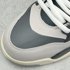 H版Air Jordan 4 RM 低帮复古篮球鞋 采用了低帮的设计 并保留了众多AJ4的经典元素 鞋身以皮革、麂皮材质 H版Air Jordan 4 RM 低帮复古篮球鞋 采用了低帮的设计 并保留了众多AJ4的经典元素 鞋身以皮革、麂皮材质