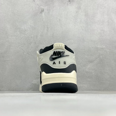 H版Air Jordan 4 RM 低帮复古篮球鞋 采用了低帮的设计 并保留了众多AJ4的经典元素 鞋身以皮革、麂皮材质 H版Air Jordan 4 RM 低帮复古篮球鞋 采用了低帮的设计 并保留了众多AJ4的经典元素 鞋身以皮革、麂皮材质