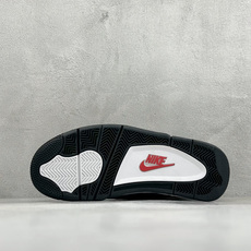 H版Air Jordan 4 RM 低帮复古篮球鞋 采用了低帮的设计 并保留了众多AJ4的经典元素 鞋身以皮革、麂皮材质 H版Air Jordan 4 RM 低帮复古篮球鞋 采用了低帮的设计 并保留了众多AJ4的经典元素 鞋身以皮革、麂皮材质