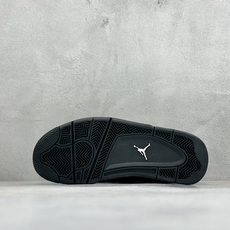 H版Air Jordan 4 RM 低帮复古篮球鞋 采用了低帮的设计 并保留了众多AJ4的经典元素 鞋身以皮革、麂皮材质 H版Air Jordan 4 RM 低帮复古篮球鞋 采用了低帮的设计 并保留了众多AJ4的经典元素 鞋身以皮革、麂皮材质