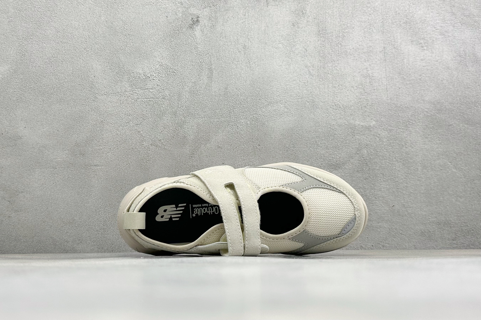 TG版新百伦New Balance NB Breeze 舒适柔软 玛丽珍 魔术贴低帮生活休闲鞋 货号：SD2203IV 