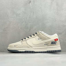 福利特价 Nike Dunk Low Retro 联名 周年高端定制 低帮休闲板鞋 #定制鞋盒 大厂纯原品质出货 超高清 福利特价 Nike Dunk Low Retro 联名 周年高端定制 低帮休闲板鞋 #定制鞋盒 大厂纯原品质出货 超高清