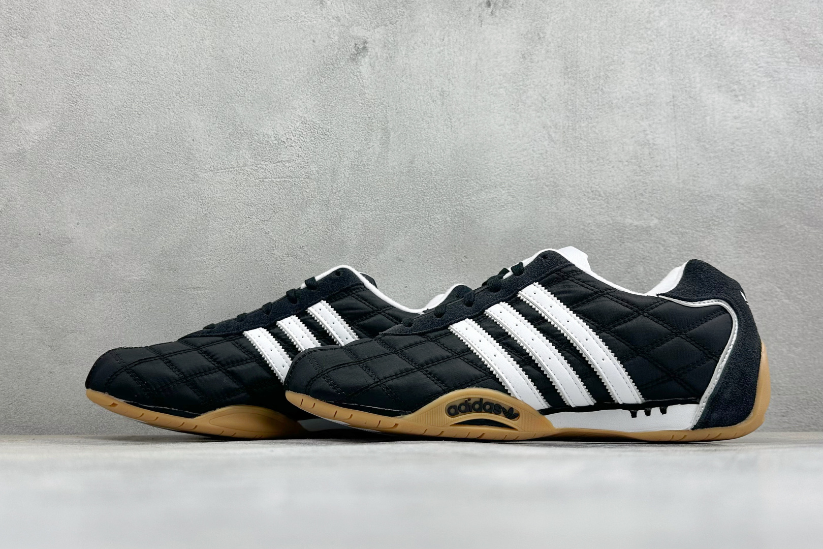 Adidas Originals Adiracer Lo 阿迪达斯潮流防滑耐磨休闲跑步鞋 #原厂原数据版型 皮料切割干净 Adidas Originals Adiracer Lo 阿迪达斯潮流防滑耐磨休闲跑步鞋 #原厂原数据版型 皮料切割干净