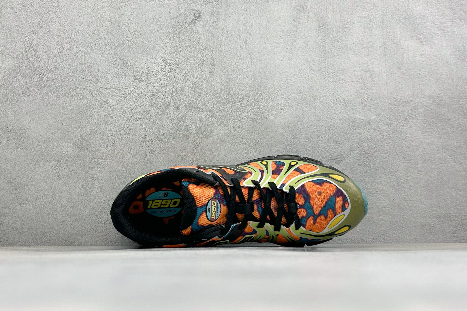 Stone Island x New Balance U1890系列 超轻量化低帮休闲运动慢跑鞋 原楦原纸版开发版型 采 Stone Island x New Balance U1890系列 超轻量化低帮休闲运动慢跑鞋 原楦原纸版开发版型 采