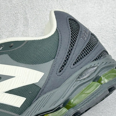 Stone Island x New Balance U1890系列 超轻量化低帮休闲运动慢跑鞋 原楦原纸版开发版型 采 Stone Island x New Balance U1890系列 超轻量化低帮休闲运动慢跑鞋 原楦原纸版开发版型 采