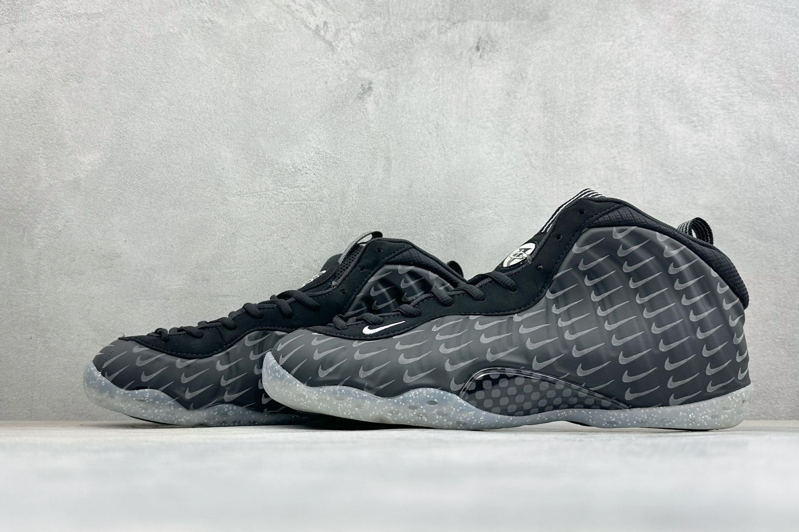 AIR FOAMPOSITE PRO 喷泡 实战运动篮球鞋 它依然代表了当时球鞋生产工艺的顶点,国内的鞋迷因为Pro的谐 AIR FOAMPOSITE PRO 喷泡 实战运动篮球鞋 它依然代表了当时球鞋生产工艺的顶点,国内的鞋迷因为Pro的谐