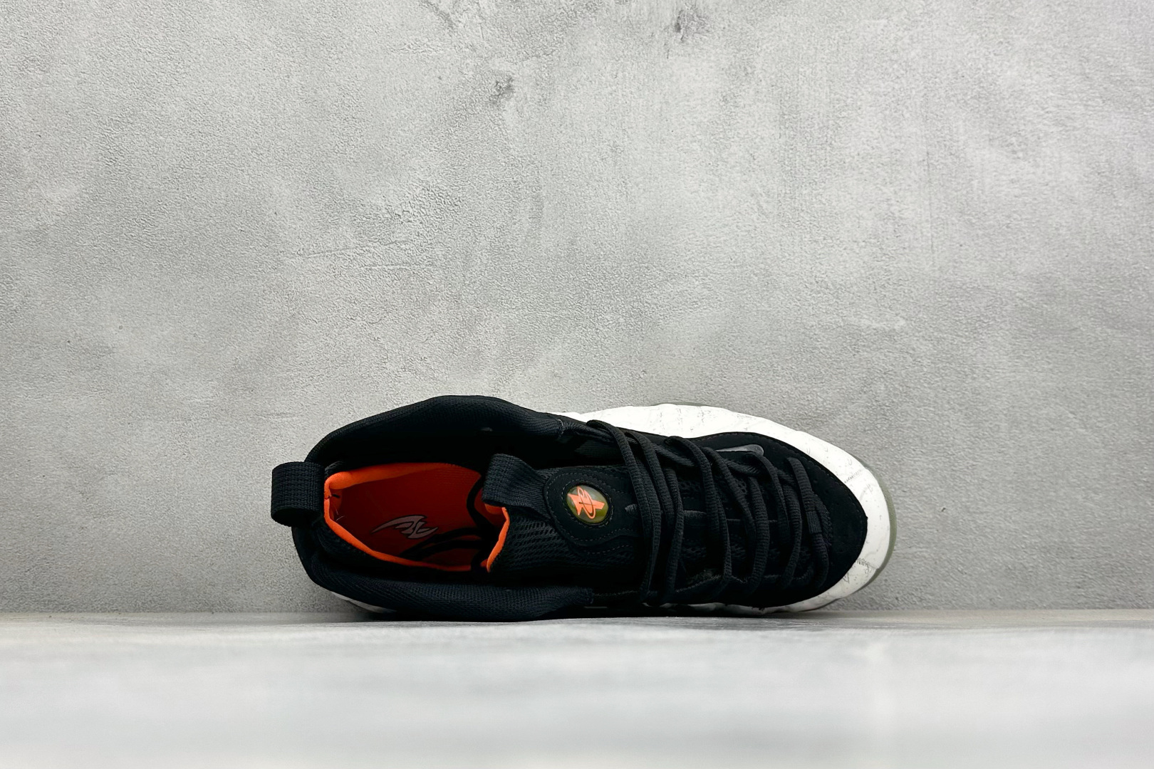 AIR FOAMPOSITE PRO 喷泡 实战运动篮球鞋 它依然代表了当时球鞋生产工艺的顶点,国内的鞋迷因为Pro的谐 AIR FOAMPOSITE PRO 喷泡 实战运动篮球鞋 它依然代表了当时球鞋生产工艺的顶点,国内的鞋迷因为Pro的谐