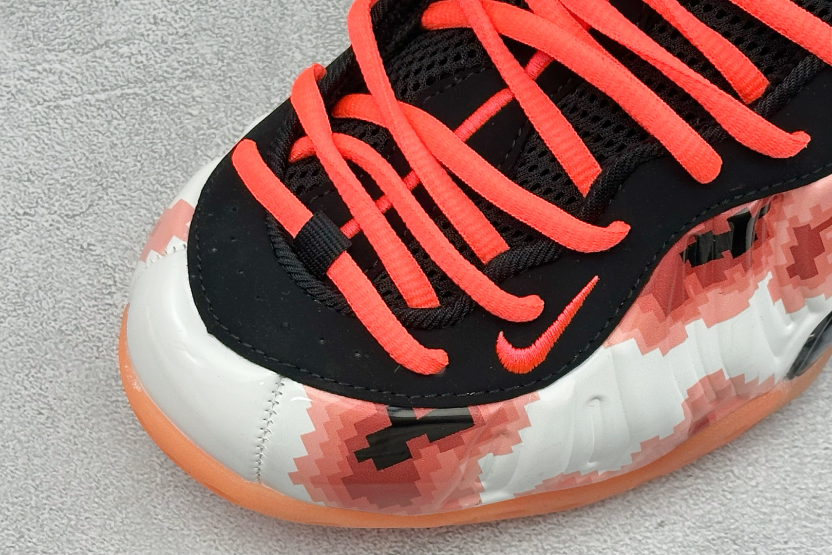 AIR FOAMPOSITE PRO 喷泡 实战运动篮球鞋 它依然代表了当时球鞋生产工艺的顶点,国内的鞋迷因为Pro的谐 AIR FOAMPOSITE PRO 喷泡 实战运动篮球鞋 它依然代表了当时球鞋生产工艺的顶点,国内的鞋迷因为Pro的谐