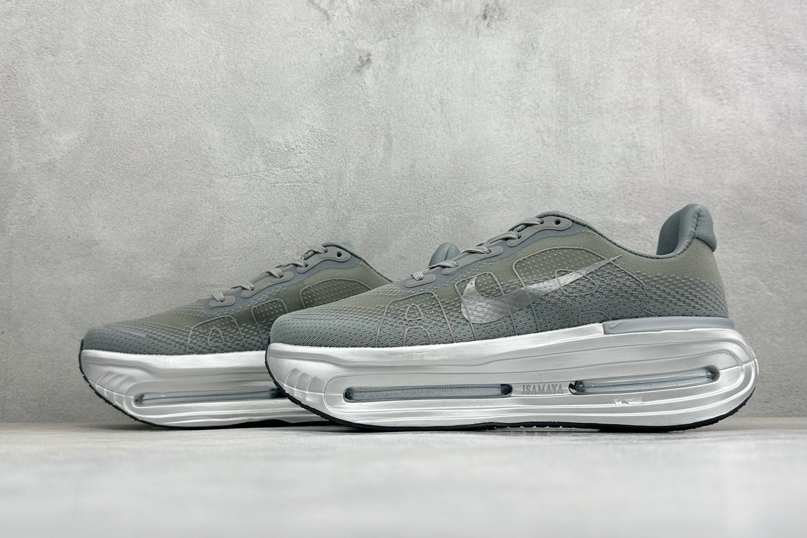 XL版Nike Air Zoom Pegasus Premium 全掌气垫缓震网面运动跑鞋 Nike 运用 Air技术专 XL版Nike Air Zoom Pegasus Premium 全掌气垫缓震网面运动跑鞋 Nike 运用 Air技术专