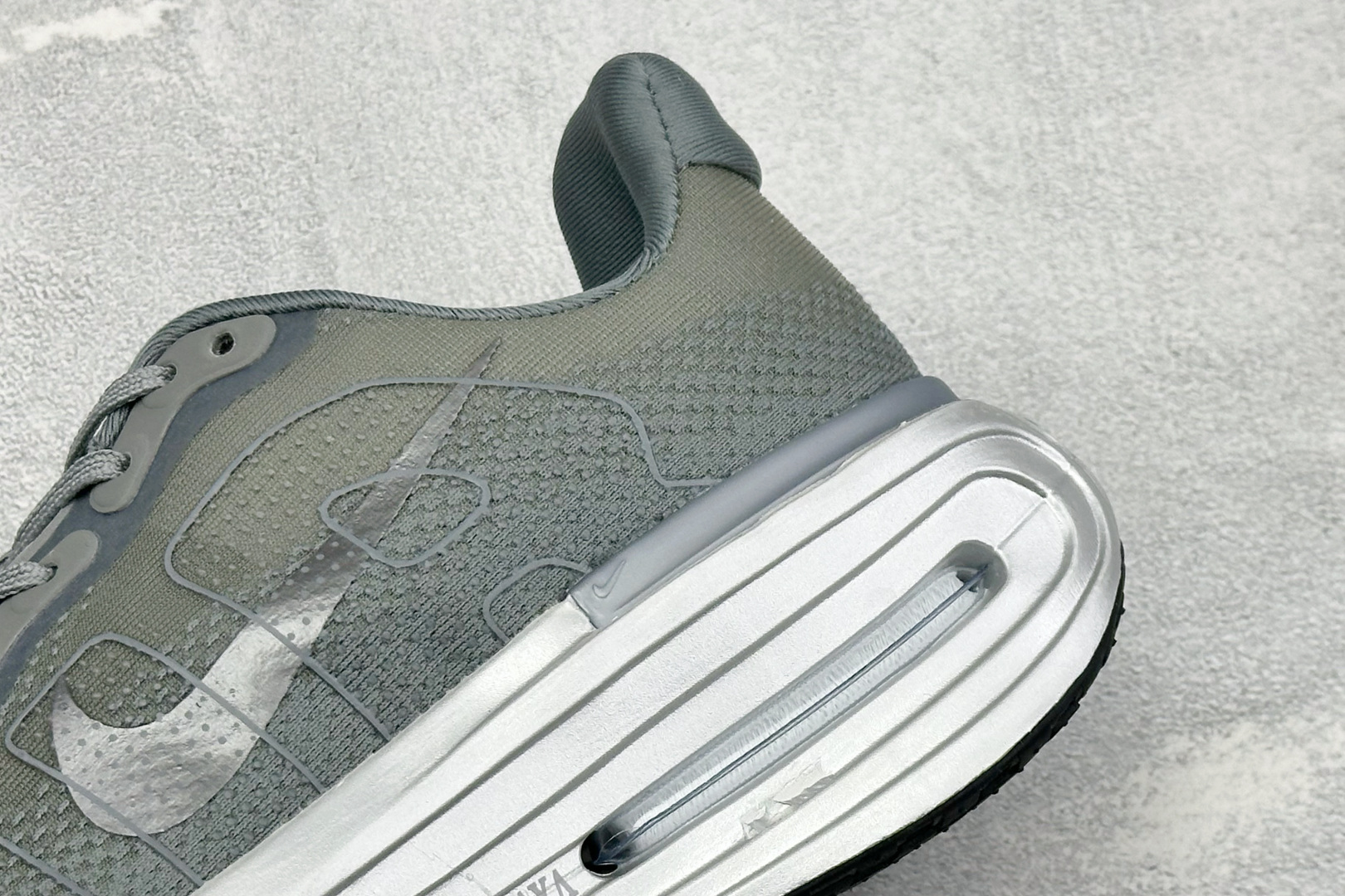 XL版Nike Air Zoom Pegasus Premium 全掌气垫缓震网面运动跑鞋 Nike 运用 Air技术专 XL版Nike Air Zoom Pegasus Premium 全掌气垫缓震网面运动跑鞋 Nike 运用 Air技术专
