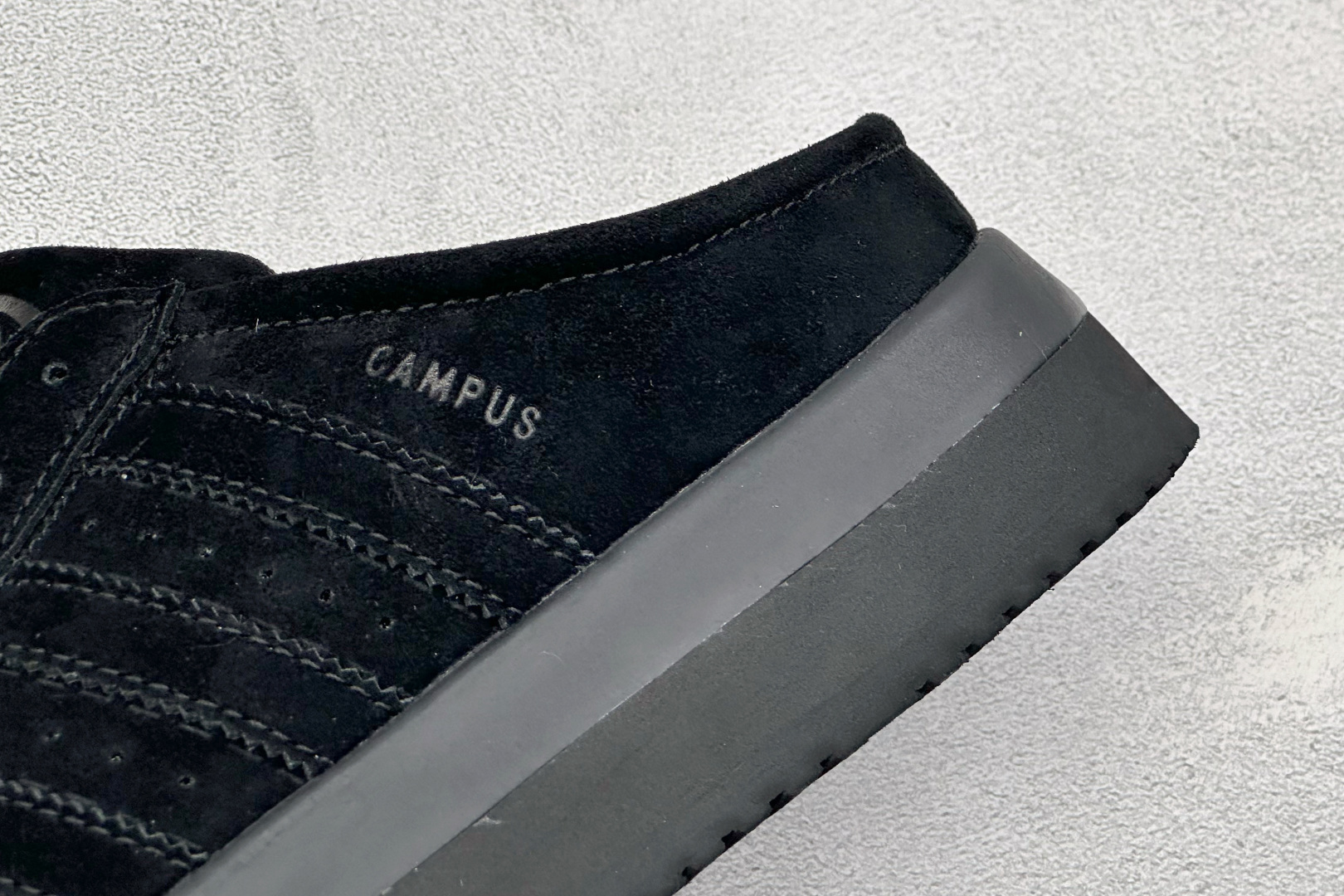X版Adidas CAMPUS 00s WTR LO W 阿迪系列面包风经典复古低帮百搭休闲半拖 货号：JR3733 尺