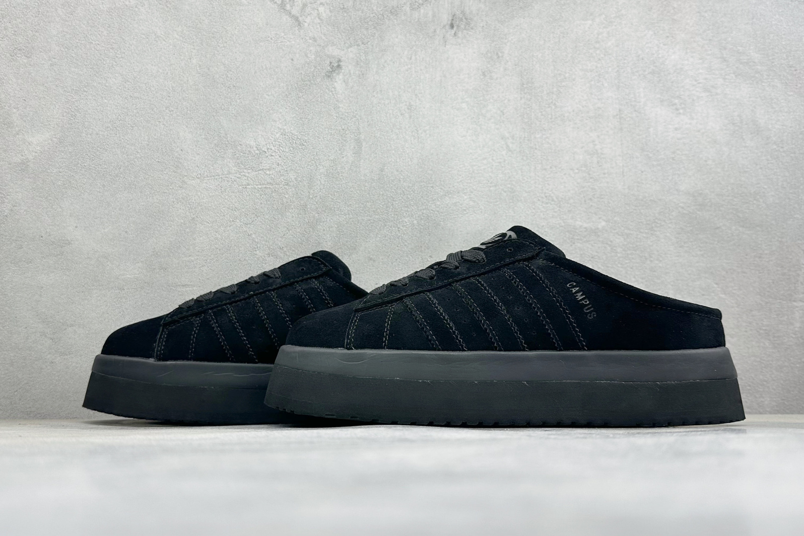 X版Adidas CAMPUS 00s WTR LO W 阿迪系列面包风经典复古低帮百搭休闲半拖 货号：JR3733 尺
