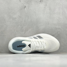 TF版ADIDAS 阿迪舒适百搭防滑耐磨 低帮休闲跑步鞋 中底配置方面搭载全掌Lightstrike Pro 鞋面采用透 TF版ADIDAS 阿迪舒适百搭防滑耐磨 低帮休闲跑步鞋 中底配置方面搭载全掌Lightstrike Pro 鞋面采用透