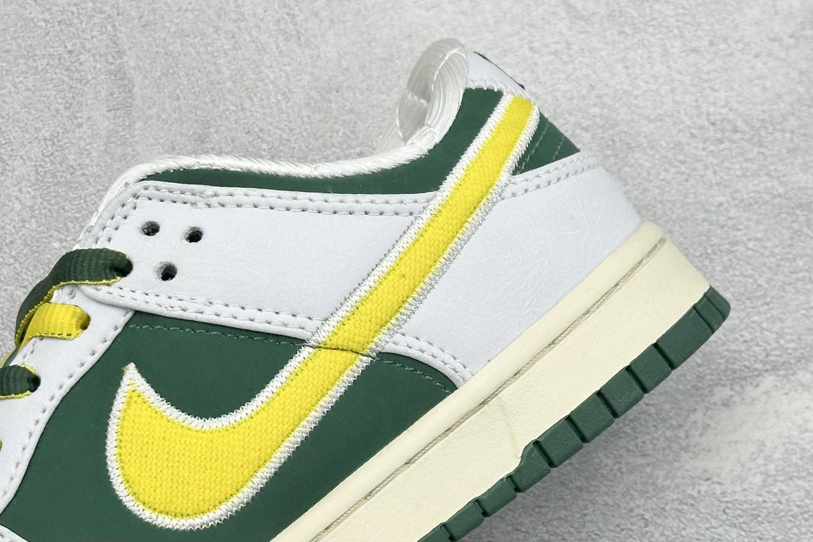 K版Nike SB Dunk Low 低帮休闲板鞋 独家版型蒸餾加工帶來的是更好的视觉和脚感体验大厂纯原品质出货 清洁度 K版Nike SB Dunk Low 低帮休闲板鞋 独家版型蒸餾加工帶來的是更好的视觉和脚感体验大厂纯原品质出货 清洁度