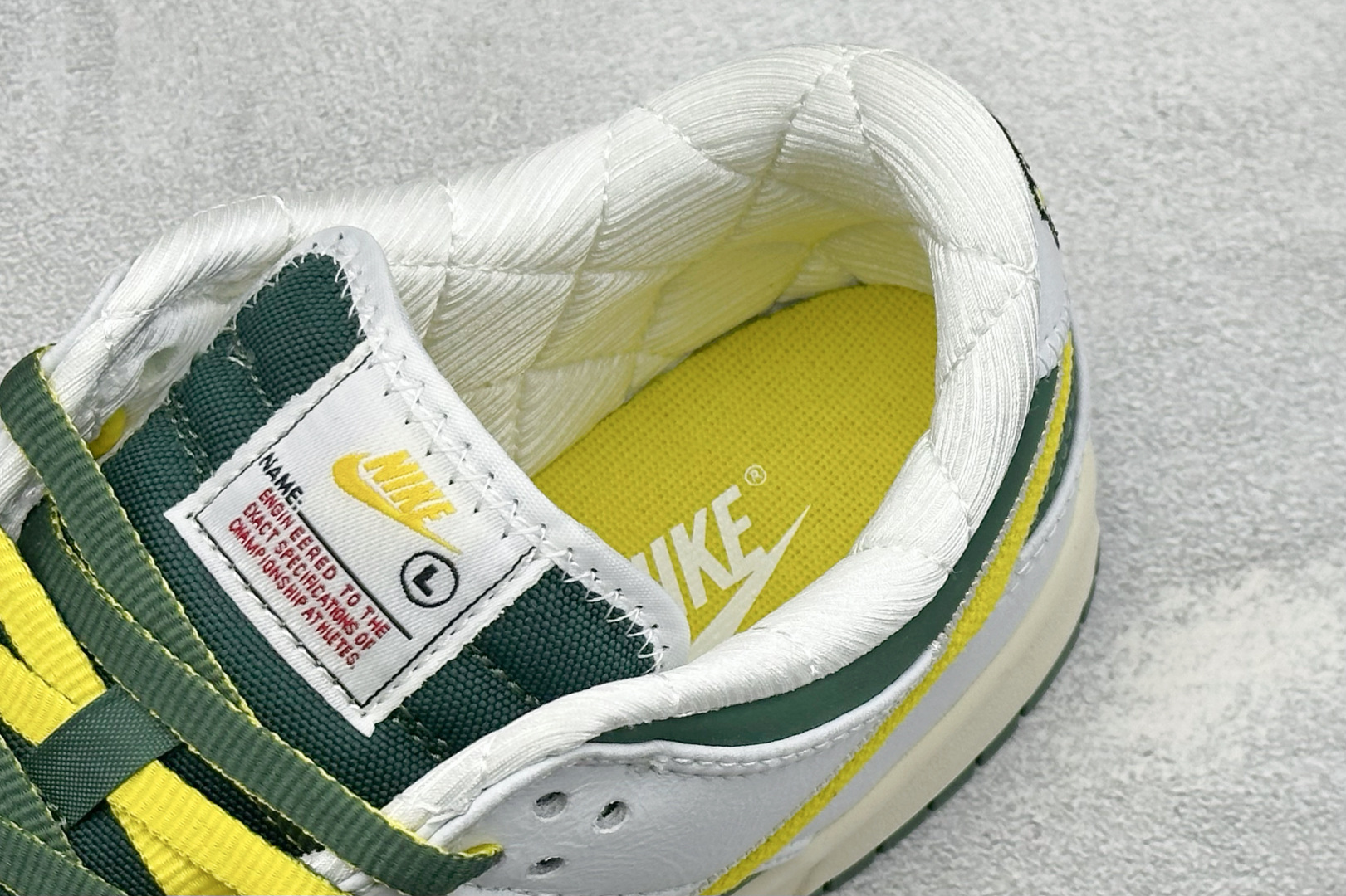 K版Nike SB Dunk Low 低帮休闲板鞋 独家版型蒸餾加工帶來的是更好的视觉和脚感体验大厂纯原品质出货 清洁度 K版Nike SB Dunk Low 低帮休闲板鞋 独家版型蒸餾加工帶來的是更好的视觉和脚感体验大厂纯原品质出货 清洁度