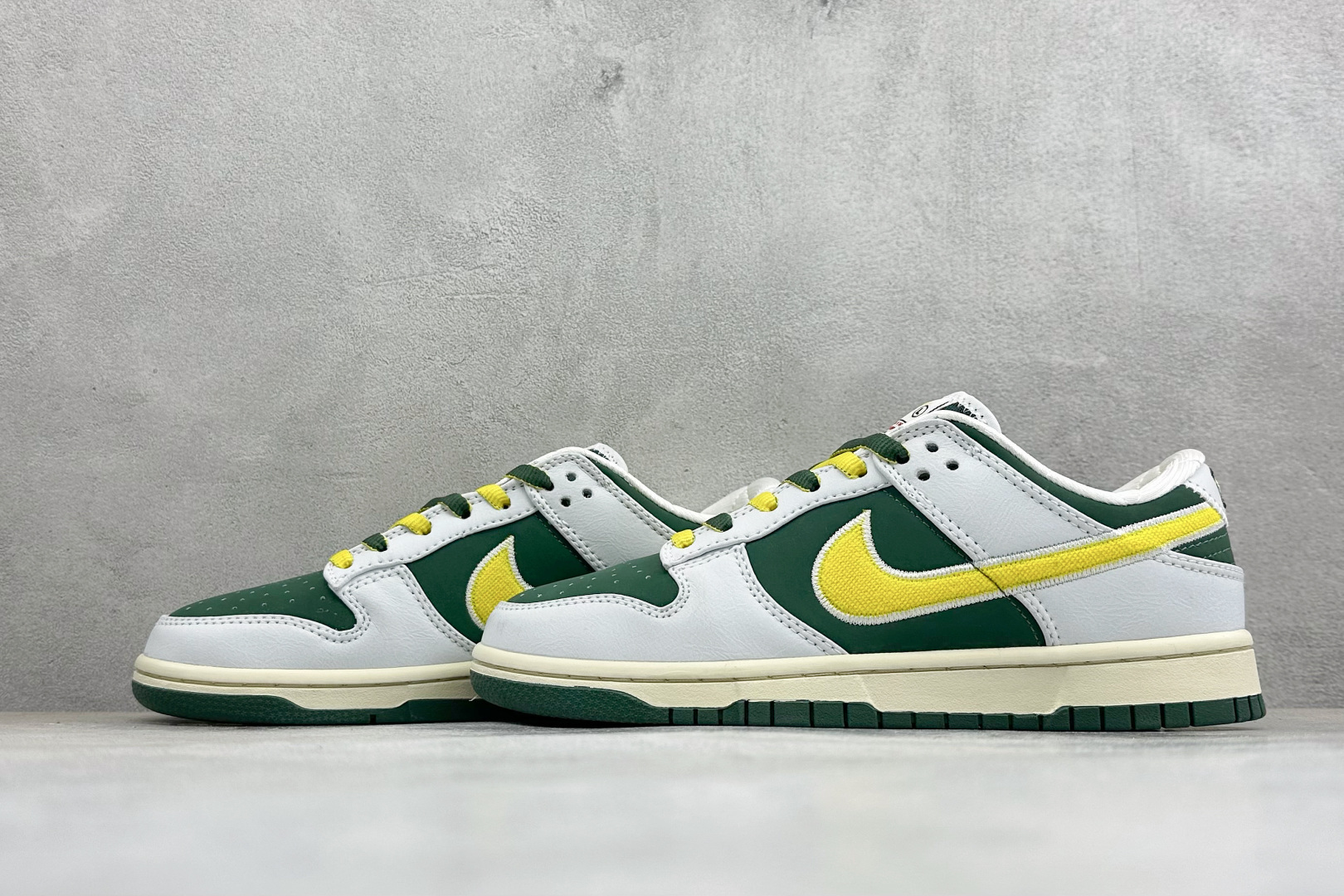K版Nike SB Dunk Low 低帮休闲板鞋 独家版型蒸餾加工帶來的是更好的视觉和脚感体验大厂纯原品质出货 清洁度 K版Nike SB Dunk Low 低帮休闲板鞋 独家版型蒸餾加工帶來的是更好的视觉和脚感体验大厂纯原品质出货 清洁度